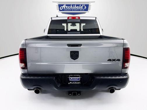 2021 RAM 1500 Classic SLT