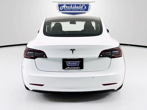 2020 Tesla Model 3 Standard Range Plus