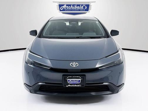 2024 Toyota Prius LE
