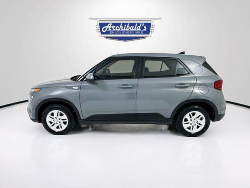 2021 Hyundai VENUE SE