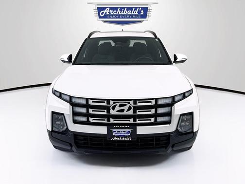 Atlas White 2025 Hyundai SANTA CRUZ SEL Activity