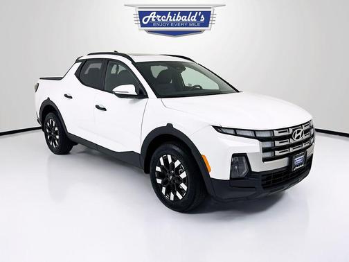 Atlas White 2025 Hyundai SANTA CRUZ SEL Activity