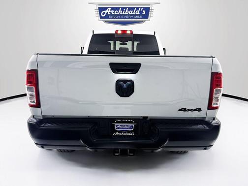 2024 RAM 2500 Tradesman Crew Cab 4x4 8' Box