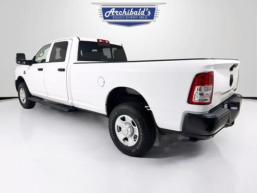 2024 RAM 2500 Tradesman Crew Cab 4x4 8' Box