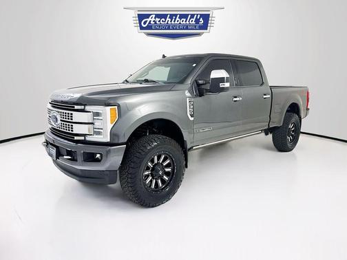 Magnetic Metallic 2019 Ford F-350 Platinum
