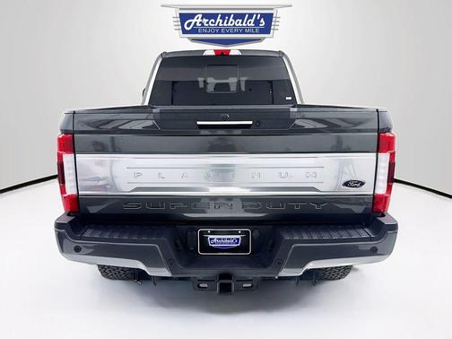 Magnetic Metallic 2019 Ford F-350 Platinum