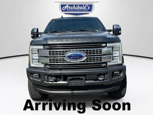 Magnetic Metallic 2019 Ford F-350 Platinum