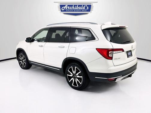 2019 Honda Pilot Touring 8-Passenger