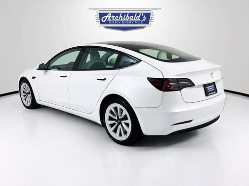 2022 Tesla Model 3 Standard Range