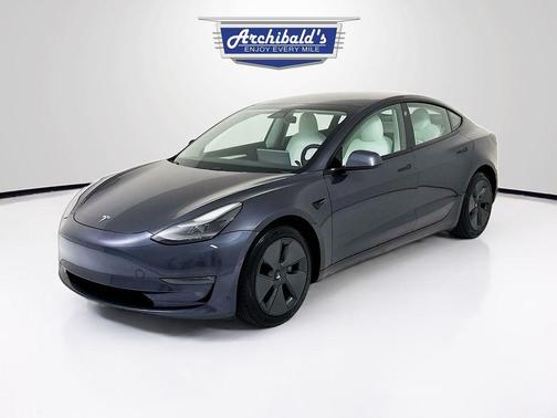 Midnight Silver Metallic 2021 Tesla Model 3 Long Range