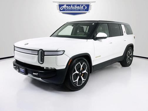 2023 Rivian R1S Adventure