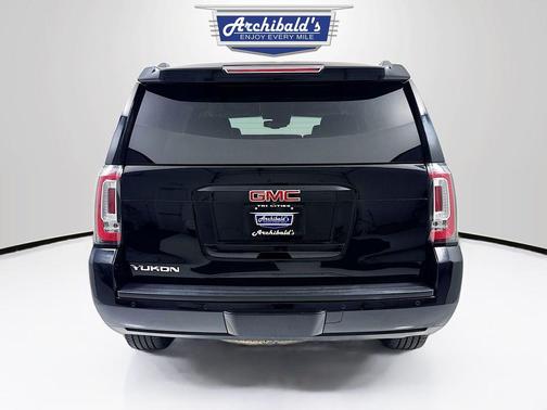 2017 GMC Yukon SLT