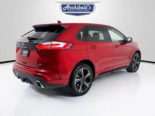 2022 Ford Edge ST