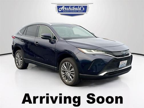 2022 Toyota Venza XLE