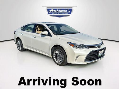 Blizzard Pearl 2018 Toyota Avalon Limited