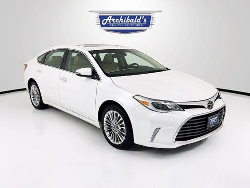 Blizzard Pearl 2018 Toyota Avalon Limited