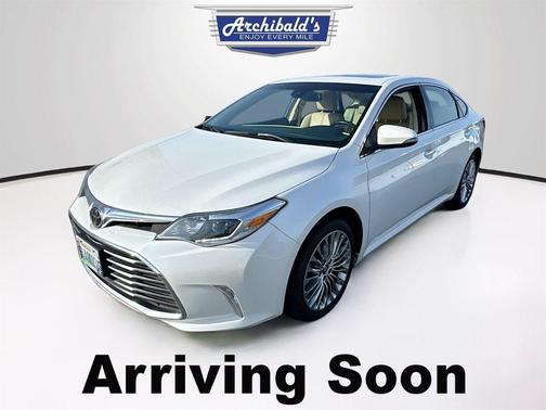 Blizzard Pearl 2018 Toyota Avalon Limited