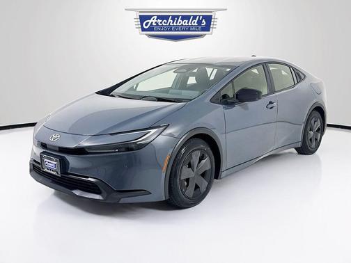 2024 Toyota Prius LE