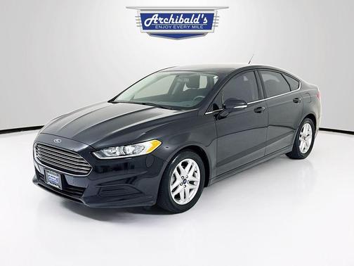 Tuxedo Black Metallic 2015 Ford Fusion SE