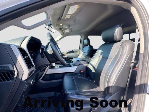 Oxford White 2019 Ford F-350 Lariat