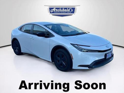 2024 Toyota Prius LE