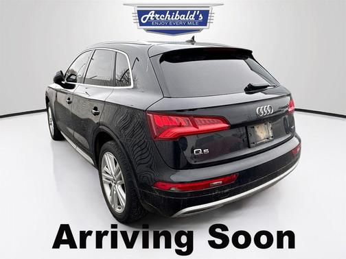 2020 Audi Q5 45 Premium Plus