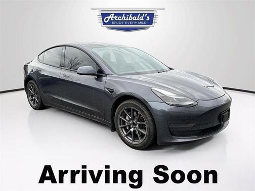 2021 Tesla Model 3 Standard Range Plus