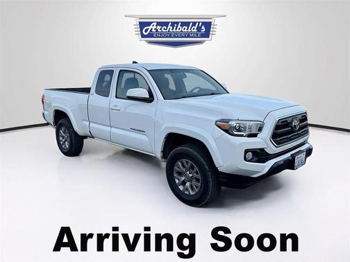 2017 Toyota Tacoma SR5