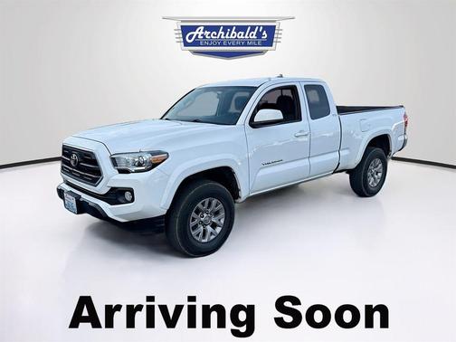 2017 Toyota Tacoma SR5
