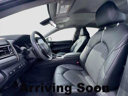 Ice Cap 2024 Toyota Camry SE