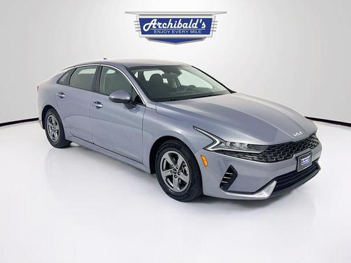 Everlasting Silver 2023 Kia K5 LXS