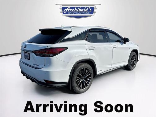 White 2022 Lexus RX 450h Base