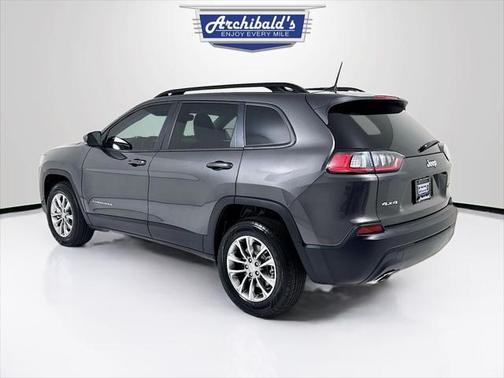 2022 Jeep Cherokee Latitude Lux