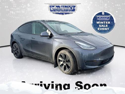 2022 Tesla Model Y Long Range Dual Motor All-Wheel Drive