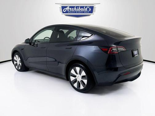 2024 Tesla Model Y Long Range Dual Motor All-Wheel Drive