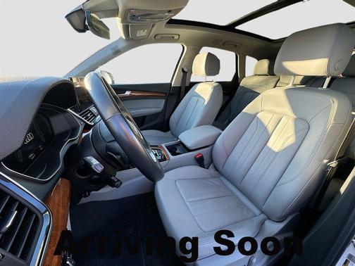 2023 Audi Q5 45 S line Premium Plus