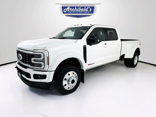 Star White Metallic Tri-Coat 2025 Ford F-450 Platinum
