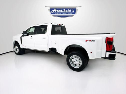 Star White Metallic Tri-Coat 2025 Ford F-450 Platinum