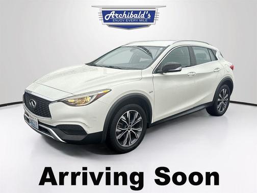 2018 INFINITI QX30 Luxury