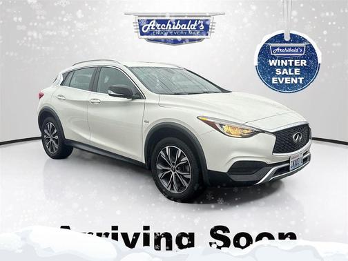 2018 INFINITI QX30 Luxury