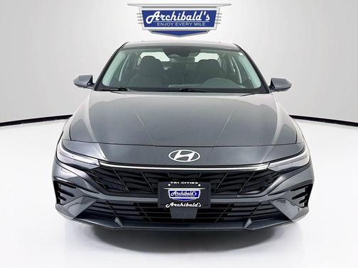 Ecotronic Gray 2025 Hyundai ELANTRA SEL