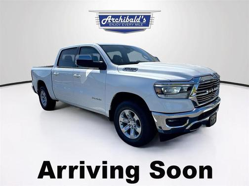 Ivory White Tri-Coat Pearlcoat 2023 RAM 1500 Laramie