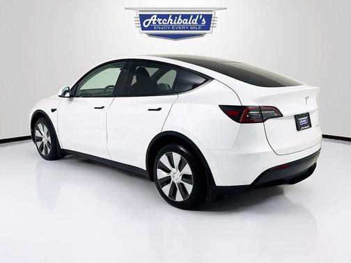 2023 Tesla Model Y Long Range Dual Motor All-Wheel Drive