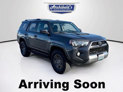 Magnetic Gray Metallic 2018 Toyota 4Runner TRD Off Road