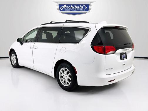 2020 Chrysler Voyager LXI