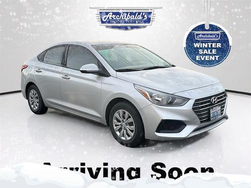 Olympus Silver Metallic 2022 Hyundai Accent SE Sedan