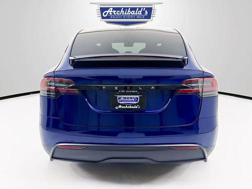 2023 Tesla Model X Base