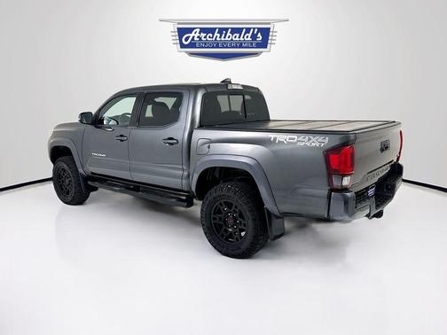 Magnetic Gray Metallic 2018 Toyota Tacoma TRD Sport