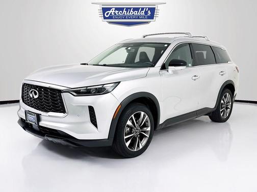 Liquid Platinum 2023 INFINITI QX60 Luxe