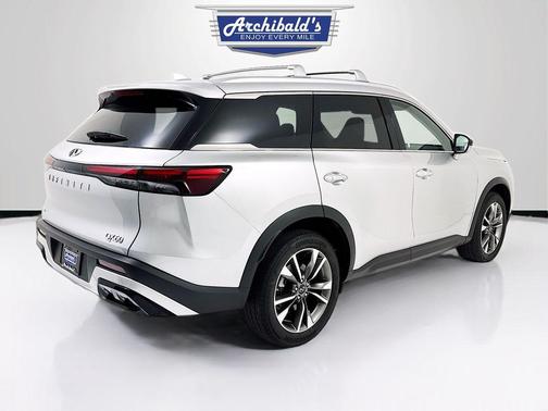 Liquid Platinum 2023 INFINITI QX60 Luxe
